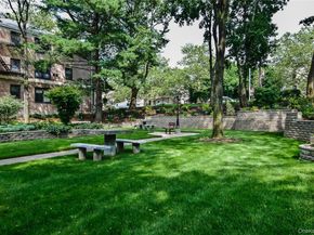 8 Terrace Circle 1B, Great Neck NY 11021