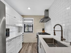 8 Terrace Circle 1B, Great Neck NY 11021