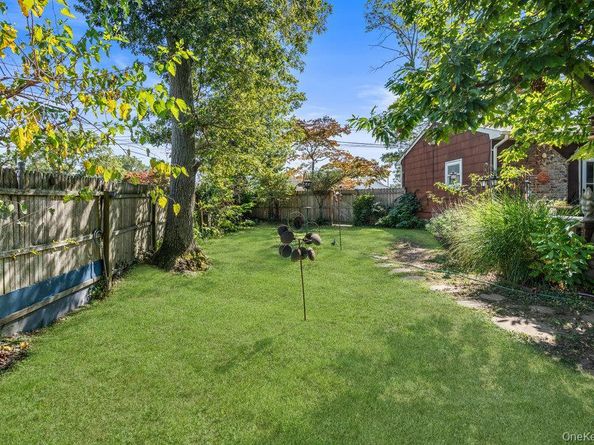 209 Claremont Avenue, West Babylon NY 11704