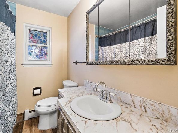 209 Claremont Avenue, West Babylon NY 11704