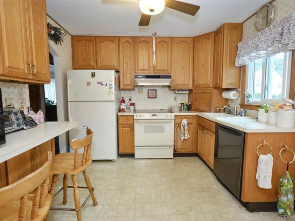 911 Covert Avenue, New Hyde Park NY 11040