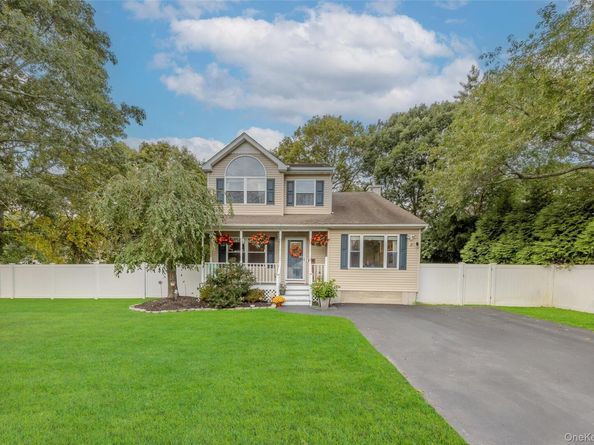 5 Baker Road, Mastic Beach NY 11951