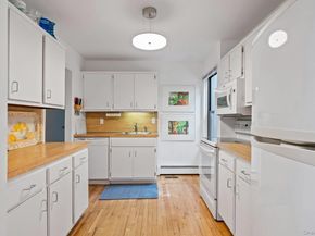 12 Todd Drive, East Hampton NY 11937