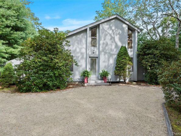 12 Todd Drive, East Hampton NY 11937