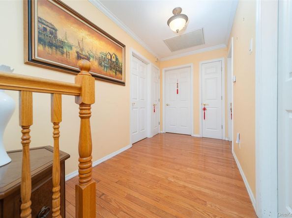 2544 New York Avenue, Huntington NY 11747