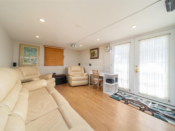 2544 New York Avenue, Huntington NY 11747