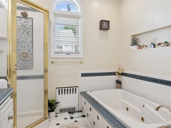 95 Liberty Boulevard, Valley Stream NY 11580