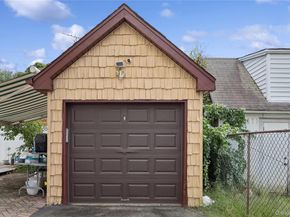 95 Liberty Boulevard, Valley Stream NY 11580