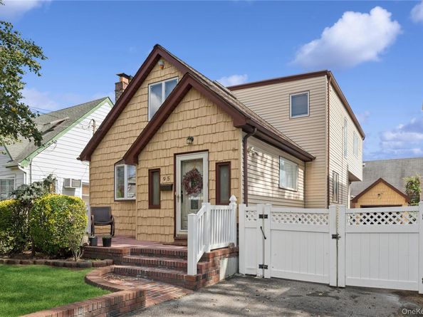 95 Liberty Boulevard, Valley Stream NY 11580