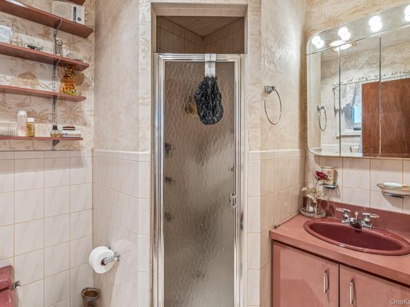 86-79 Pinto Street, Holliswood NY 11423