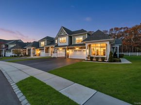 195 Belmont Circle, Yaphank NY 11980