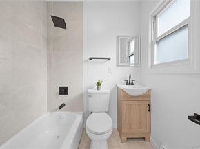 11942 189th Street, Saint Albans NY 11412