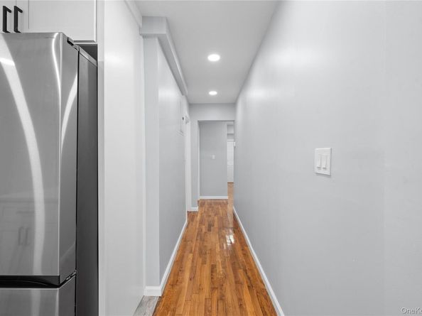 11942 189th Street, Saint Albans NY 11412