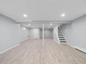 11942 189th Street, Saint Albans NY 11412