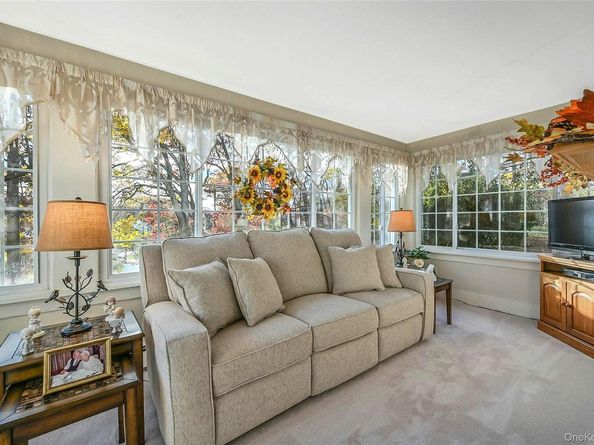 15 Shore Road, Mount Sinai NY 11766