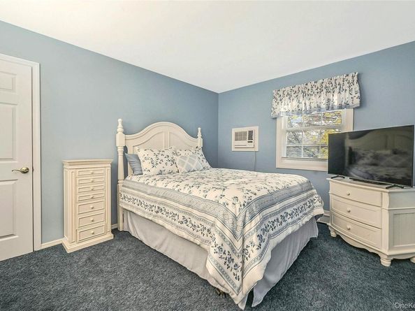 15 Shore Road, Mount Sinai NY 11766