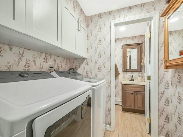 15 Shore Road, Mount Sinai NY 11766