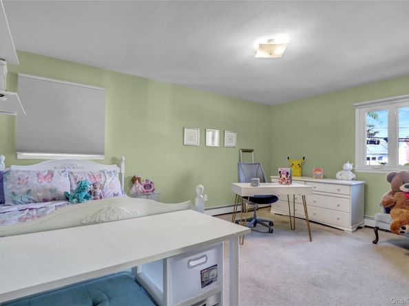 2848 Clubhouse Road, Merrick NY 11566