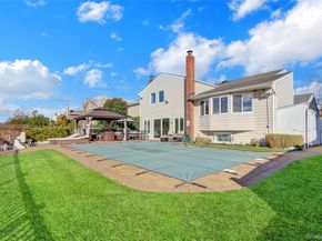 2848 Clubhouse Road, Merrick NY 11566