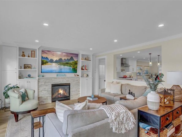 2848 Clubhouse Road, Merrick NY 11566