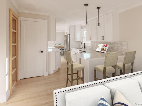 55 Terry Road, Patchogue NY 11772