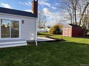 55 Terry Road, Patchogue NY 11772
