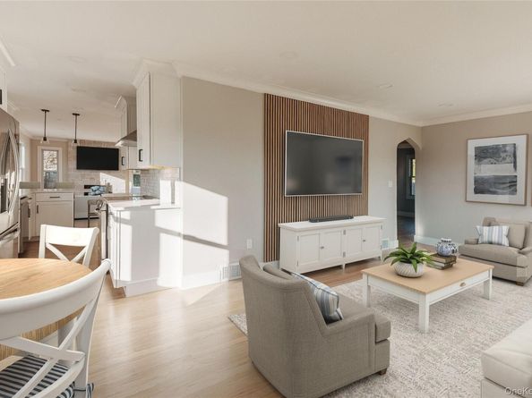 55 Terry Road, Patchogue NY 11772