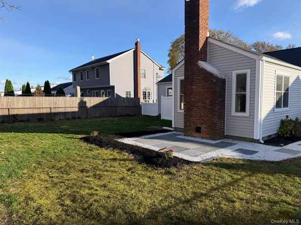 55 Terry Road, Patchogue NY 11772