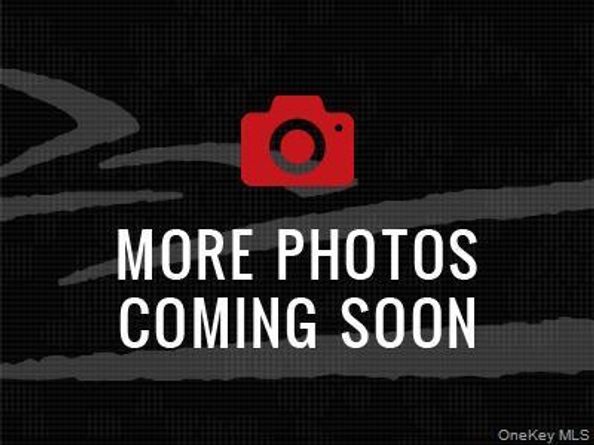 10 Aspen Court 0, Coram NY 11727