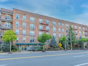 504 Merrick Road 4E, Lynbrook NY 11563