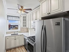 504 Merrick Road 4E, Lynbrook NY 11563