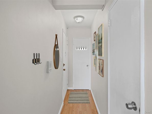 504 Merrick Road 4E, Lynbrook NY 11563