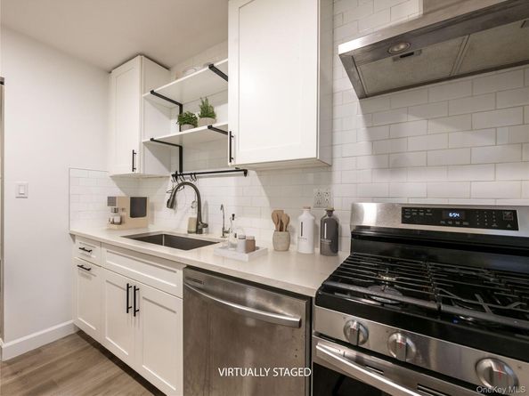 1 East Mill Drive 1H, Great Neck NY 11021