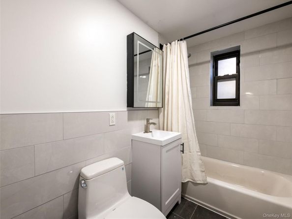 1 East Mill Drive 1H, Great Neck NY 11021