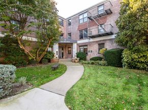 1 East Mill Drive 1H, Great Neck NY 11021