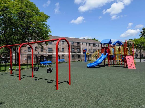 1 East Mill Drive 1H, Great Neck NY 11021