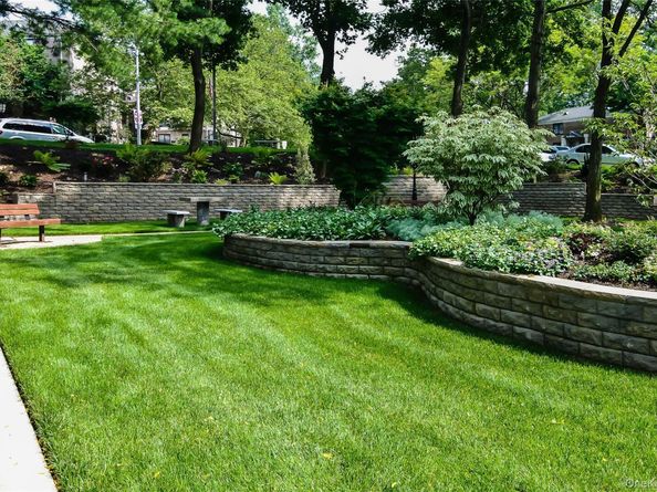 1 East Mill Drive 1H, Great Neck NY 11021