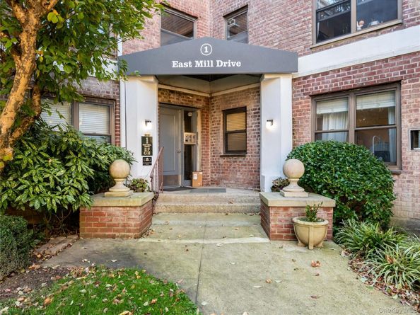 1 East Mill Drive 1H, Great Neck NY 11021