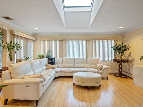 48 Fairfield Drive, Dix Hills NY 11746