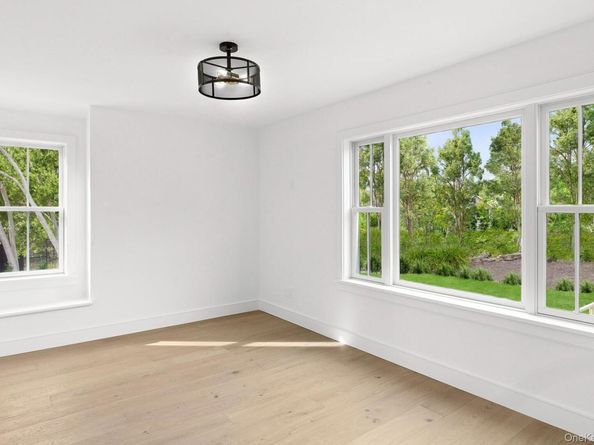 5 Pheasant Lane, Remsenburg NY 11960