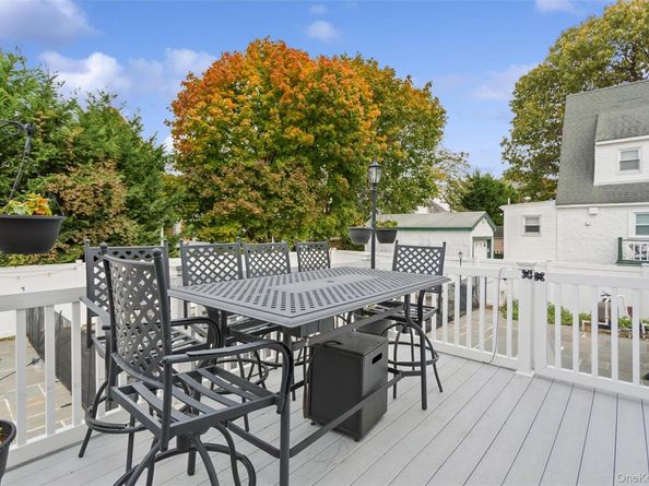 1272 Westervelt Place, Hewlett NY 11557