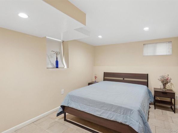 1272 Westervelt Place, Hewlett NY 11557