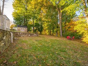 33 Hollowbrook Court N, Cortlandt Manor NY 10567