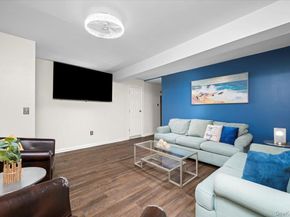 33 Hollowbrook Court N, Cortlandt Manor NY 10567