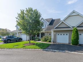 18 Kennsington Court, Riverhead NY 11901