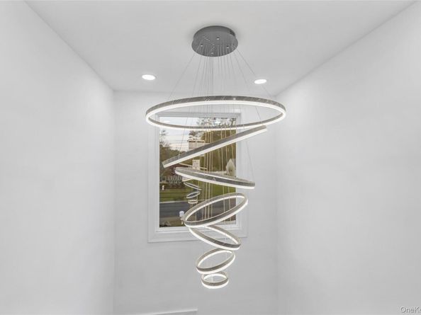 8 Marc Drive, Ridge NY 11961