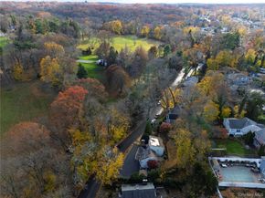 68 McCouns Lane, Oyster Bay NY 11771