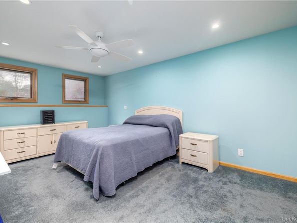 68 McCouns Lane, Oyster Bay NY 11771