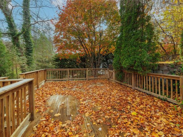 68 McCouns Lane, Oyster Bay NY 11771