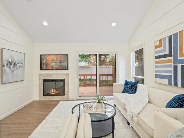 1 Stanford Court, Wantagh NY 11793